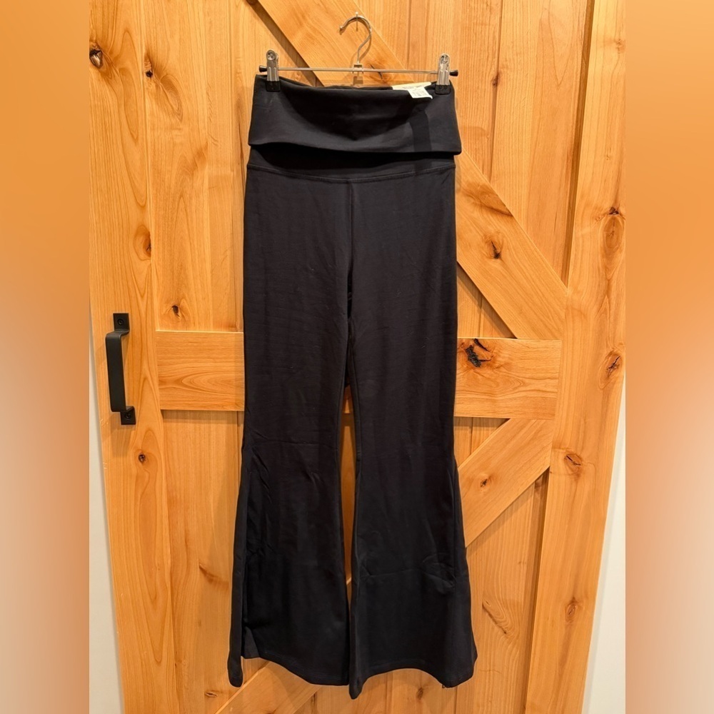 Aerie Offline OG Fold over Super Flare High Rise Short Inseam Size S Black Pants